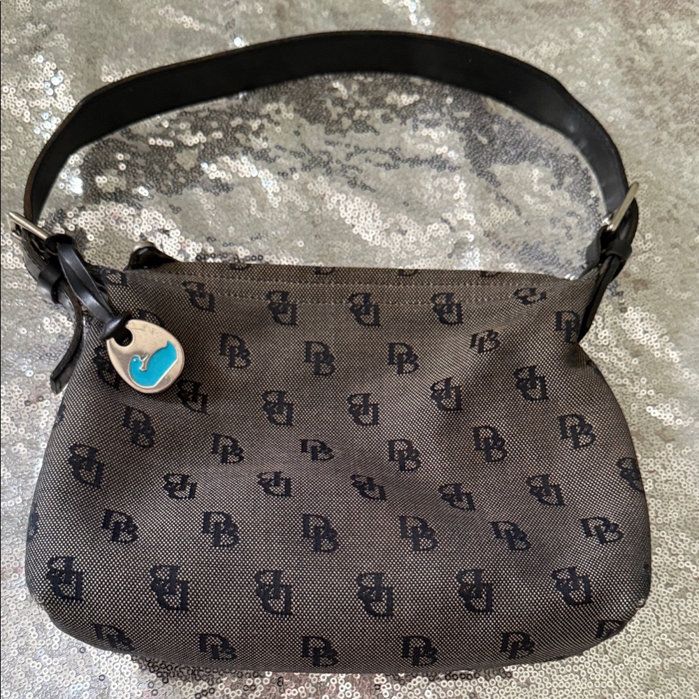 Chic Dooney & Bourne Black Monogram hand Bag